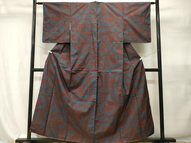 平和屋着物□本場大島紬 7マルキ 唐草文 正絹 逸品 CABI7935ev