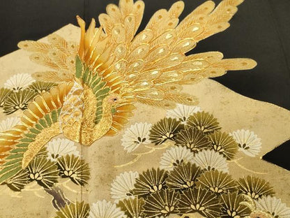 平和屋着物■豪華黒留袖　駒刺繍　松葉孔雀文　金彩　正絹　逸品　CABI7939ev