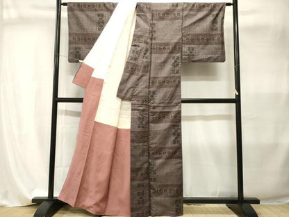 平和屋着物■本場大島紬　7マルキ　幾何学文　正絹　逸品　CABI8092ev