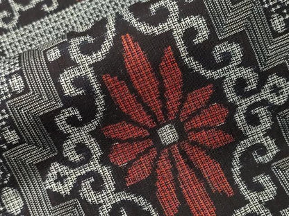 平和屋着物■本場大島紬　割り込み絣　幾何学花唐草文　正絹　逸品　CABI8128ev