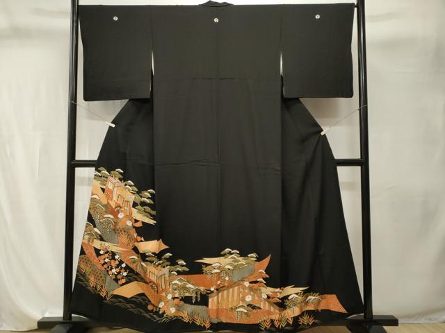 平和屋着物■豪華黒留袖　駒刺繍　御所車やり梅松文　金彩　正絹　逸品　CABI8194ev
