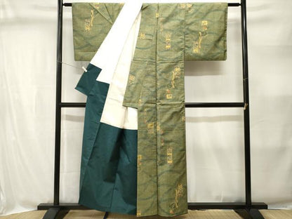 平和屋着物■本場染大島紬　色紙動物文　正絹　逸品　CABI8319ev