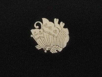 平和屋着物■豪華黒留袖　駒刺繍　御所車松文　正絹　逸品　CABI8326ev