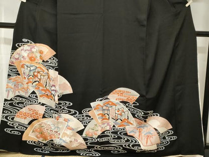 平和屋着物■豪華黒留袖　駒刺繍　流水地紙御所車花文　正絹　逸品　CABI8327ev