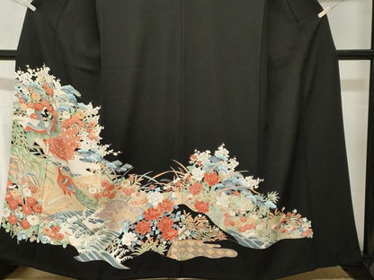平和屋着物■豪華黒留袖　孔雀立波花文　正絹　逸品　CABI8329ev
