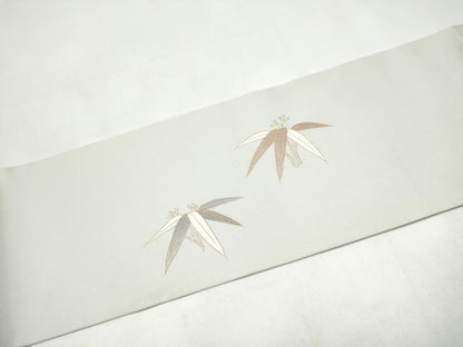 平和屋着物●塩瀬　九寸名古屋帯　駒刺繍　草花文　金彩　正絹　逸品　CABI8903hy