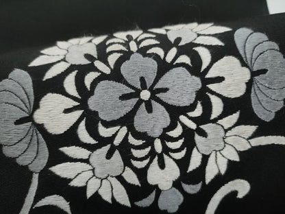 平和屋着物●塩瀬　九寸名古屋帯　総刺繍　花唐草文　黒地　正絹　逸品　CABI8911hy