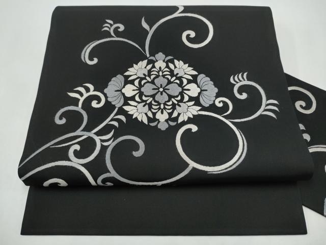 平和屋着物●塩瀬　九寸名古屋帯　総刺繍　花唐草文　黒地　正絹　逸品　CABI8911hy