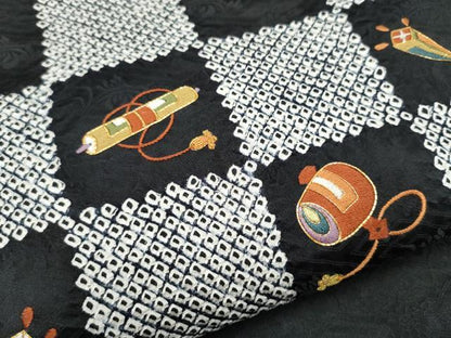 平和屋着物●九寸名古屋帯　絞り　総刺繍　駒刺繍　市松宝尽くし文　黒地　正絹　逸品　CABI9115hy