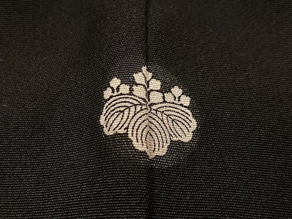 平和屋着物■豪華黒留袖　御所車草花文　金彩　正絹　逸品　CABI9245ua
