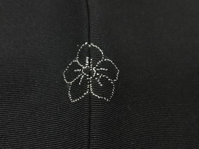 平和屋着物＃羽織　刺繍　草花文　黒地　正絹　逸品　CABI9297ua