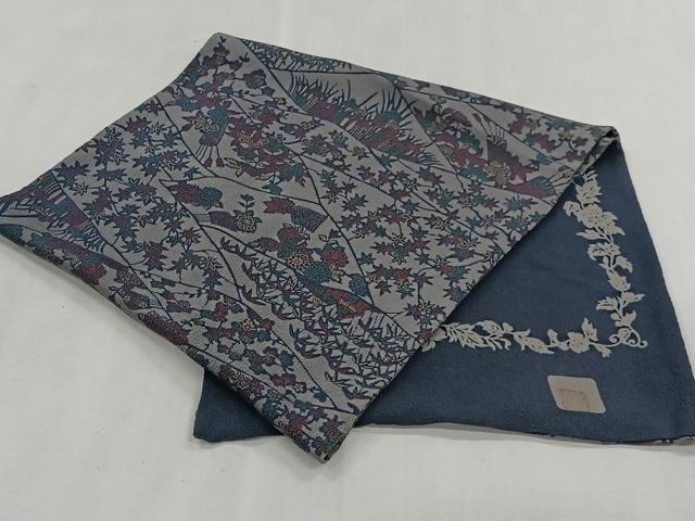 平和屋着物＃人間国宝　南部芳松　突彫り 道行コート　草花文　鬼しぼ縮緬　ショール付き　ロング丈　正絹　逸品　CABI9324ua