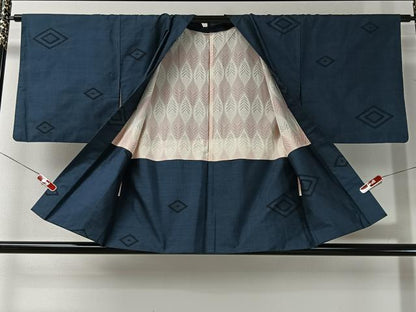 平和屋着物＃羽織　本場大島紬　9マルキ　菱文　正絹　逸品　CABI9336ua