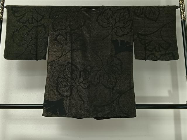 平和屋着物＃道行コート　舞葉文　黒地　金通し地　正絹　逸品　CABI9363ua