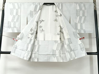 平和屋着物＃道行コート　本場大島紬　白大島　松葉文　ロング丈　正絹　逸品　未使用　CABI9364ua