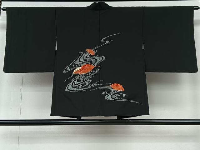 平和屋着物＃羽織　駒刺繍　流水草葉文　黒地　金糸　正絹　逸品　CABI9388ua