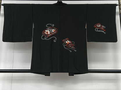 平和屋着物＃羽織　総刺繍　文箱花文　黒地　正絹　逸品　CABI9394ua