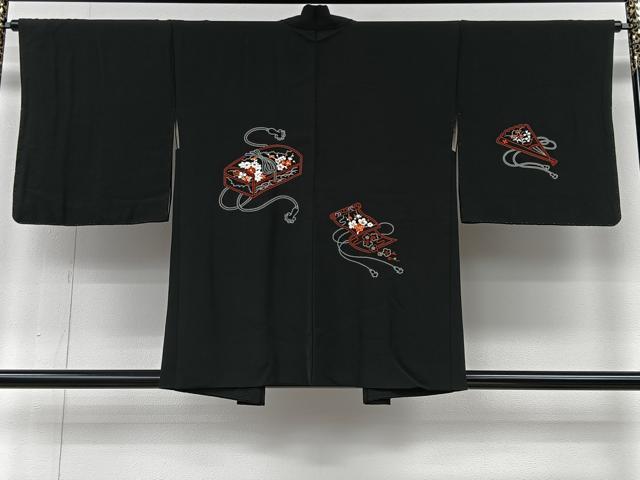 平和屋着物＃羽織　総刺繍　文箱花文　黒地　正絹　逸品　CABI9394ua