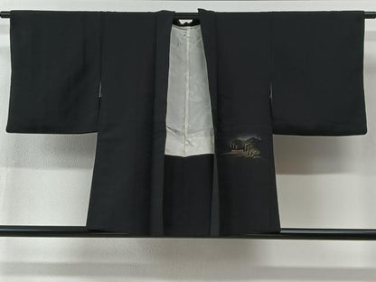 平和屋着物＃羽織　風景文　黒地　金彩　正絹　逸品　CABI9426ua