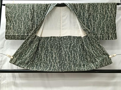 平和屋着物＃羽織　草葉文　正絹　逸品　CABI9440ua