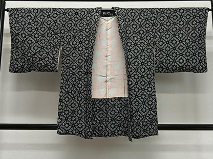 平和屋着物＃羽織　総絞り　菱文　黒地　正絹　逸品　未使用　CABI9468ua