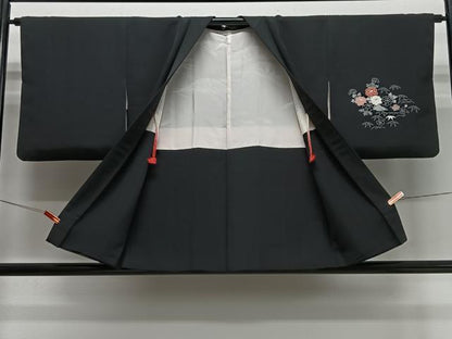 平和屋着物＃羽織　刺繍　風景文　黒地　金糸　正絹　逸品　CABI9473ua