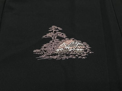 平和屋着物＃羽織　刺繍　風景文　黒地　銀糸　正絹　逸品　CABI9483ua