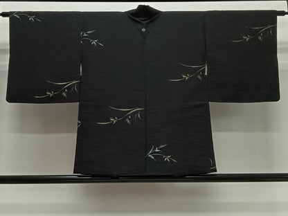 平和屋着物＃羽織　寿光織　草葉文　黒地　金銀糸　正絹　逸品　CABI9511ua