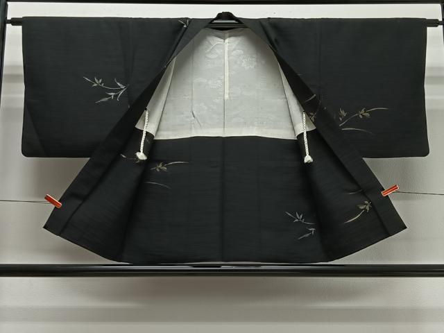 平和屋着物＃羽織　寿光織　草葉文　黒地　金銀糸　正絹　逸品　CABI9511ua