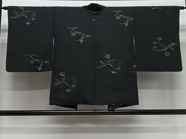 平和屋着物＃羽織　寿光織　枝葉文　黒地　金銀糸　正絹　逸品　CABI9512ua