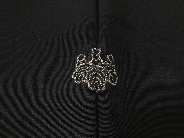 平和屋着物＃羽織　寿光織　草花文　黒地　銀糸　正絹　逸品　CABI9592ua