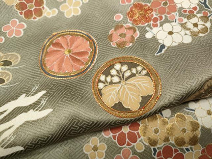 平和屋着物●豪華色留袖　作家物　駒刺繍　飛鶴草花文　金彩　正絹　逸品　CABI9728ut