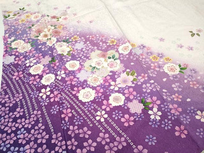 平和屋着物●豪華振袖　舞桜文　暈し染め　銀通し地　正絹　逸品　CABI9753ut