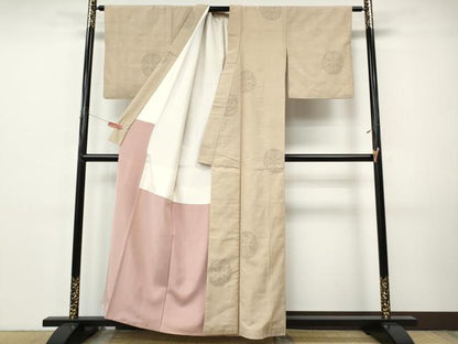 平和屋着物●結城紬　80亀甲　源氏車文　飛び亀甲柄　正絹　逸品　CABI9813ut