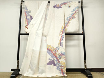 平和屋着物●小振袖　雪芝草花文　金彩　正絹　逸品　CABI9815ut