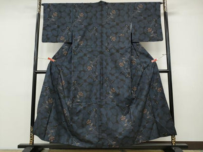 平和屋着物●本場大島紬　9マルキ　雪輪枝花文　正絹　逸品　CABI9828ut