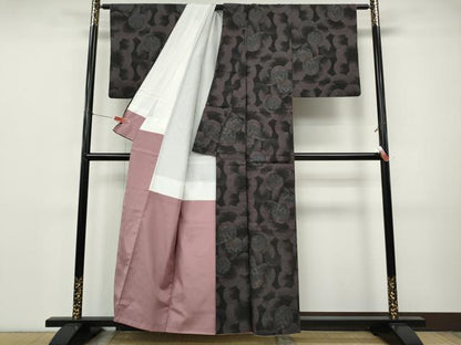平和屋着物●本場大島紬　9マルキ　雪輪草花文　正絹　逸品　CABI9836ut