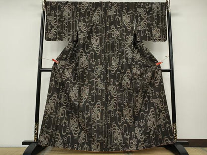 平和屋着物●本場大島紬　9マルキ　流水草花文　正絹　逸品　CABI9845ut
