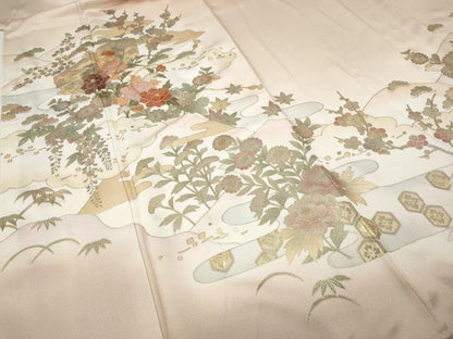 平和屋着物●中国三大刺繍　スワトウ刺繍　訪問着　エ霞草花文　暈し染め　金彩　正絹　逸品　CABI9855ut
