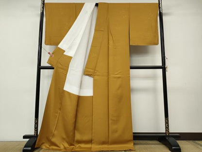 平和屋着物●本草木染作家　瑞寶　色無地　花蝶地紋　山吹色　ロング丈　正絹　逸品　未使用　CABI9880ut