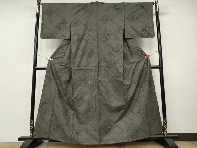 平和屋着物●本場大島紬　7マルキ　格子花文　正絹　逸品　CABI9897ut