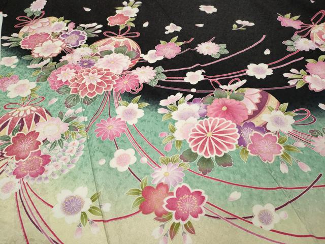 平和屋着物●豪華振袖　花鞠文　暈し染め　黒地　金通し地　正絹　逸品　CABI9924ut