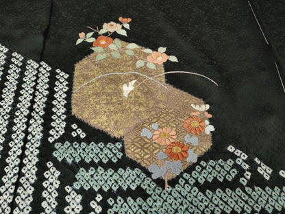 平和屋着物●訪問着　絞り　刺繍　亀甲草花文　黒地　金彩　仮絵羽　正絹　逸品　未使用　CABI9931ut