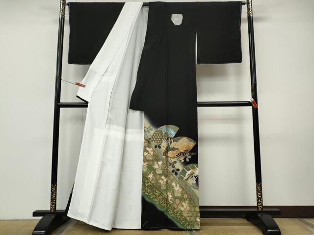 平和屋着物●豪華黒留袖　作家物　駒刺繍　扇面飛鶴草花文　暈し染め　金彩　正絹　逸品　CABI9938ut