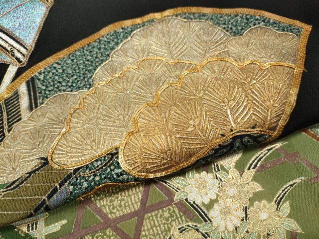 平和屋着物●豪華黒留袖　作家物　駒刺繍　扇面飛鶴草花文　暈し染め　金彩　正絹　逸品　CABI9938ut