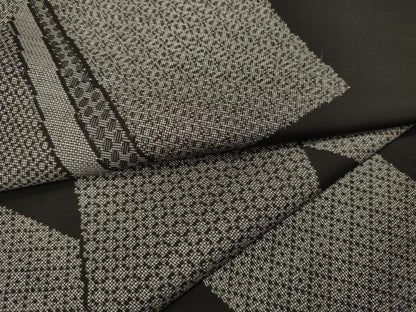 平和屋着物●本場大島紬　9マルキ　色紙重ね文　鈴乃屋扱い　正絹　逸品　CABI9942ut