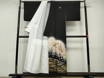 平和屋着物●豪華黒留袖　作家物　駒刺繍　地紙飛鶴花文　暈し染め　金銀彩　正絹　逸品　CABI9986ut