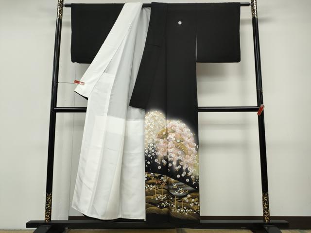 平和屋着物●豪華黒留袖　作家物　駒刺繍　地紙飛鶴花文　暈し染め　金銀彩　正絹　逸品　CABI9986ut