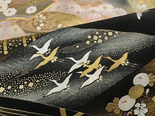 平和屋着物●豪華黒留袖　作家物　駒刺繍　地紙飛鶴花文　暈し染め　金銀彩　正絹　逸品　CABI9986ut