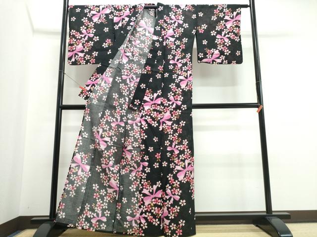 平和屋着物∴夏物　浴衣　綿紅梅　リボン　舞桜　黒地　綿　逸品　CABJ0228ng